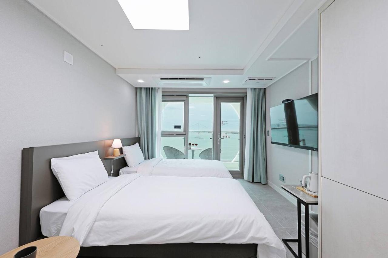 Elmomento Gwangan Hotel Busan Exterior photo