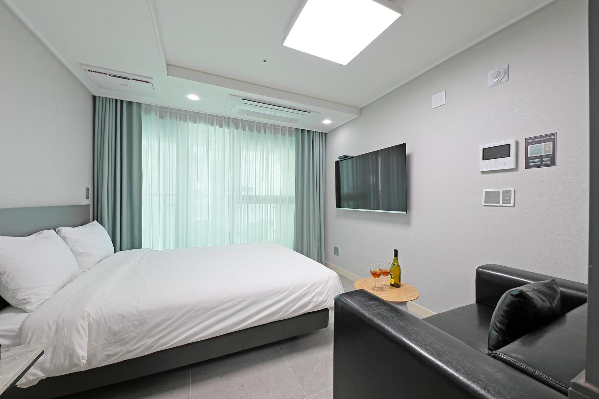 Elmomento Gwangan Hotel Busan Exterior photo