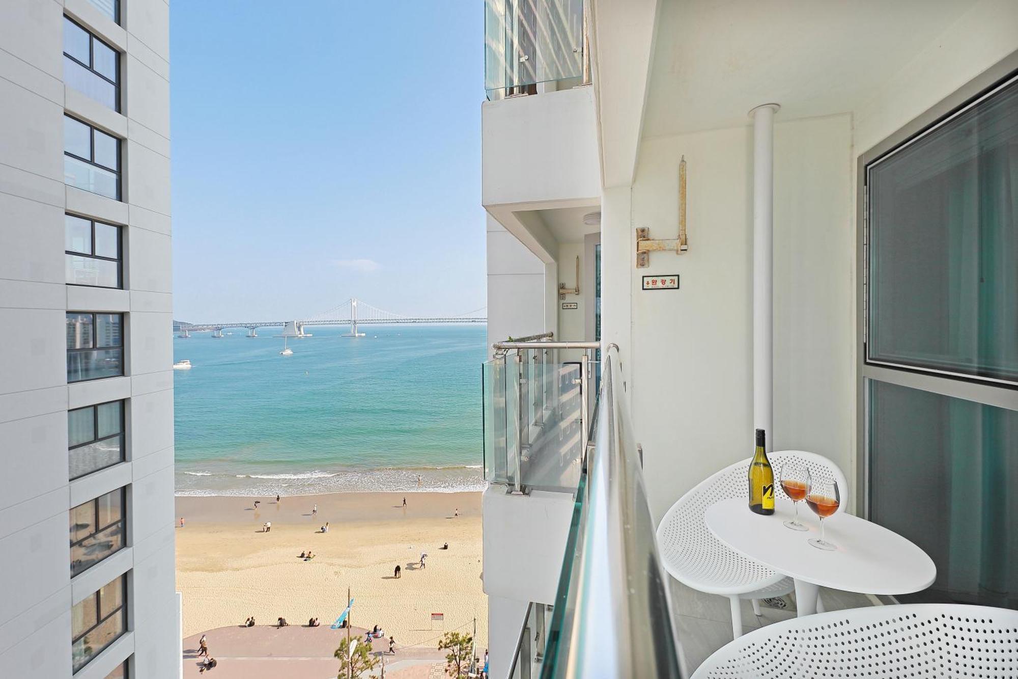 Elmomento Gwangan Hotel Busan Exterior photo