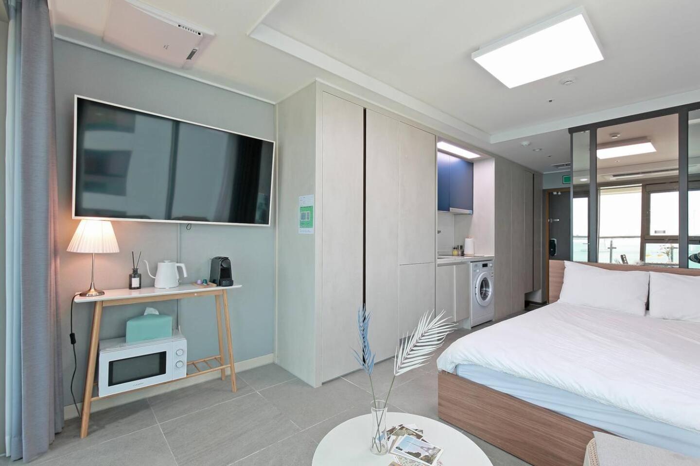 Elmomento Gwangan Hotel Busan Exterior photo
